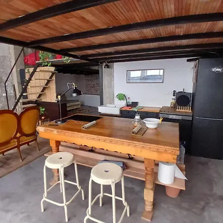 Old Workshop, Monthly * Santa Cruz de Tenerife
