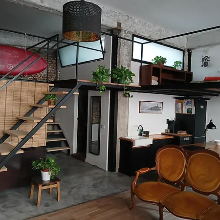 Old Workshop, Monthly Hotel en barco Santa Cruz de Tenerife